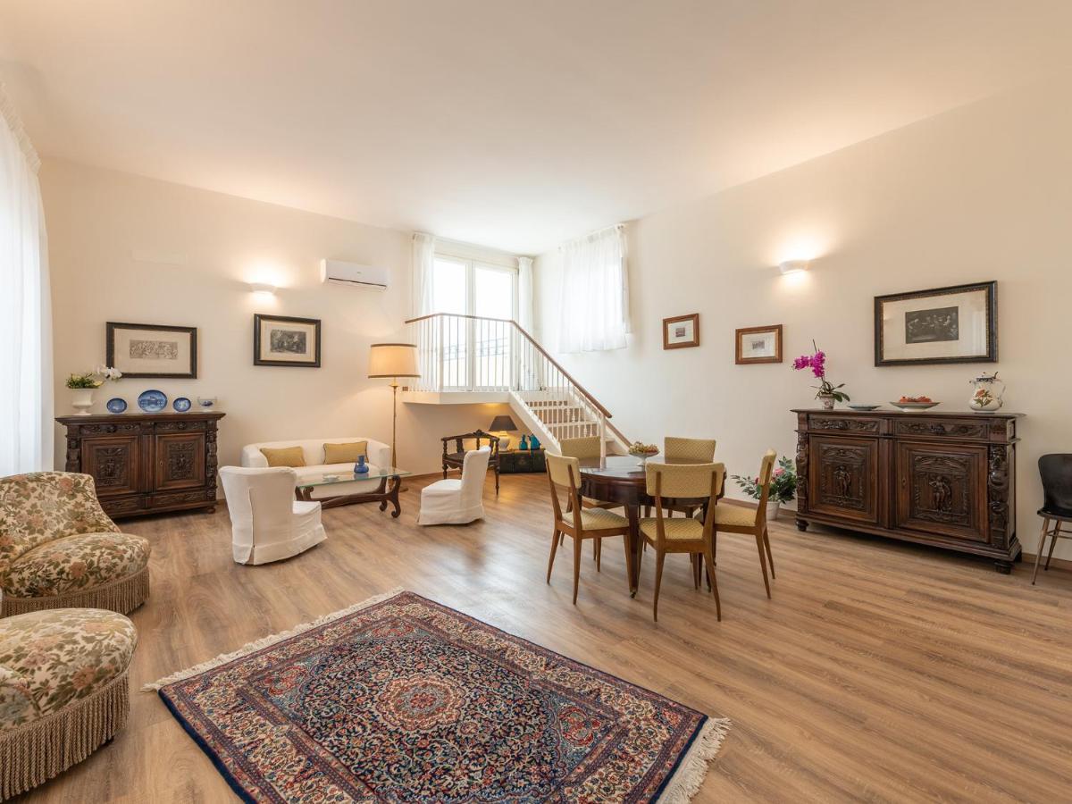 B&B Palazzo Merello Каляри Екстериор снимка