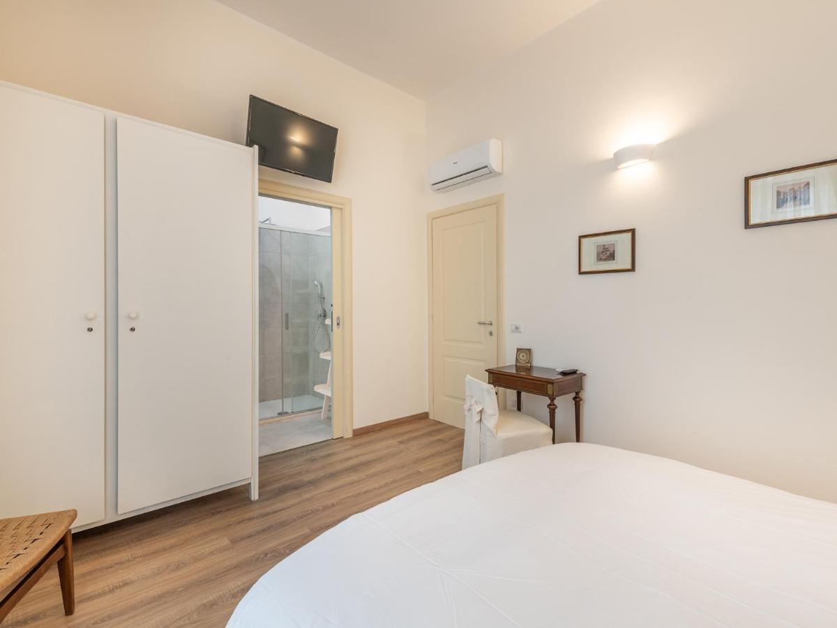 B&B Palazzo Merello Каляри Екстериор снимка