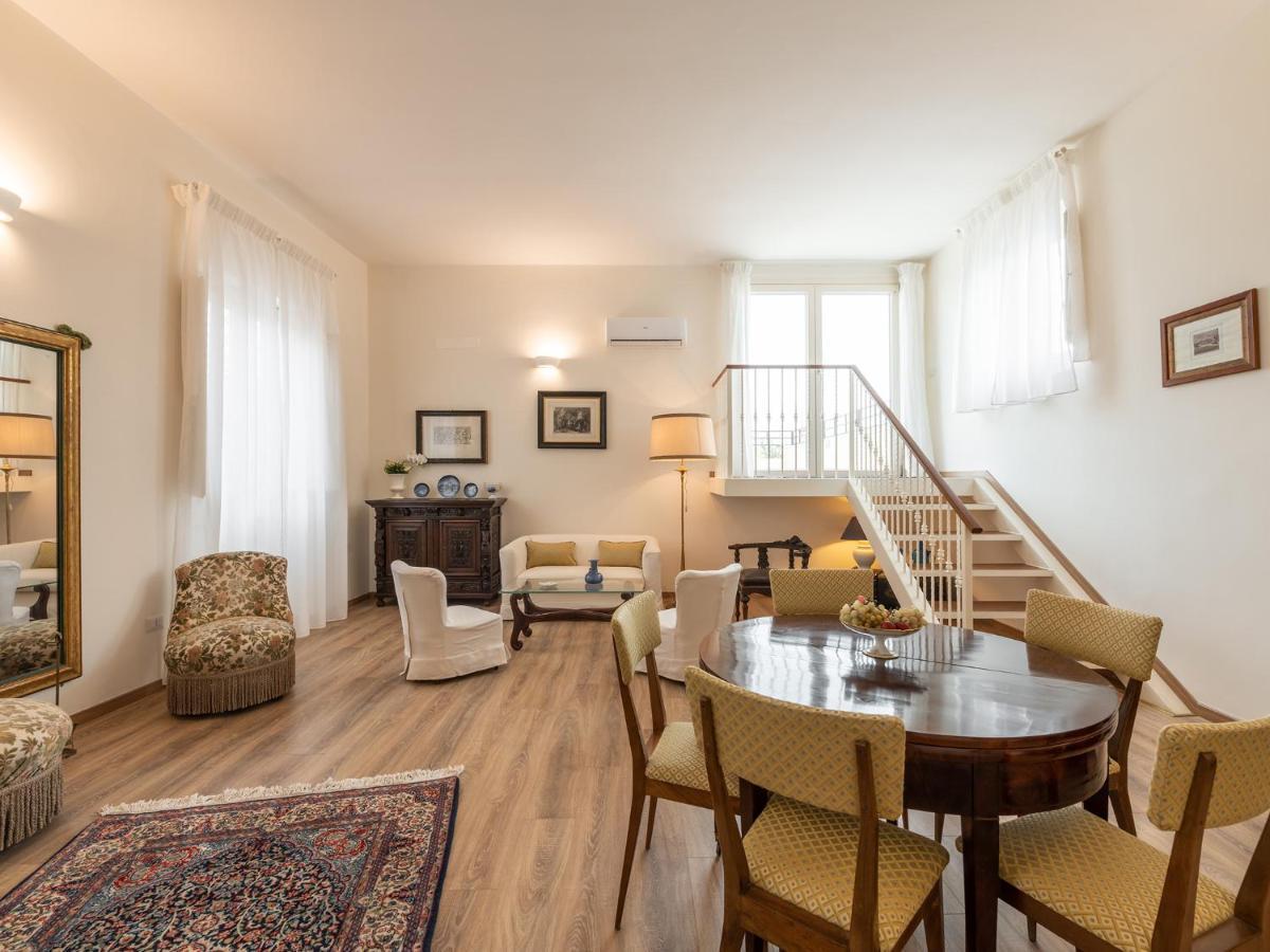 B&B Palazzo Merello Каляри Екстериор снимка